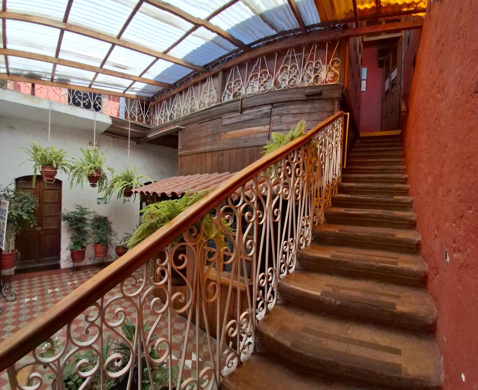 Hostal Lluvia De Oro Αρεκίπα Εξωτερικό φωτογραφία