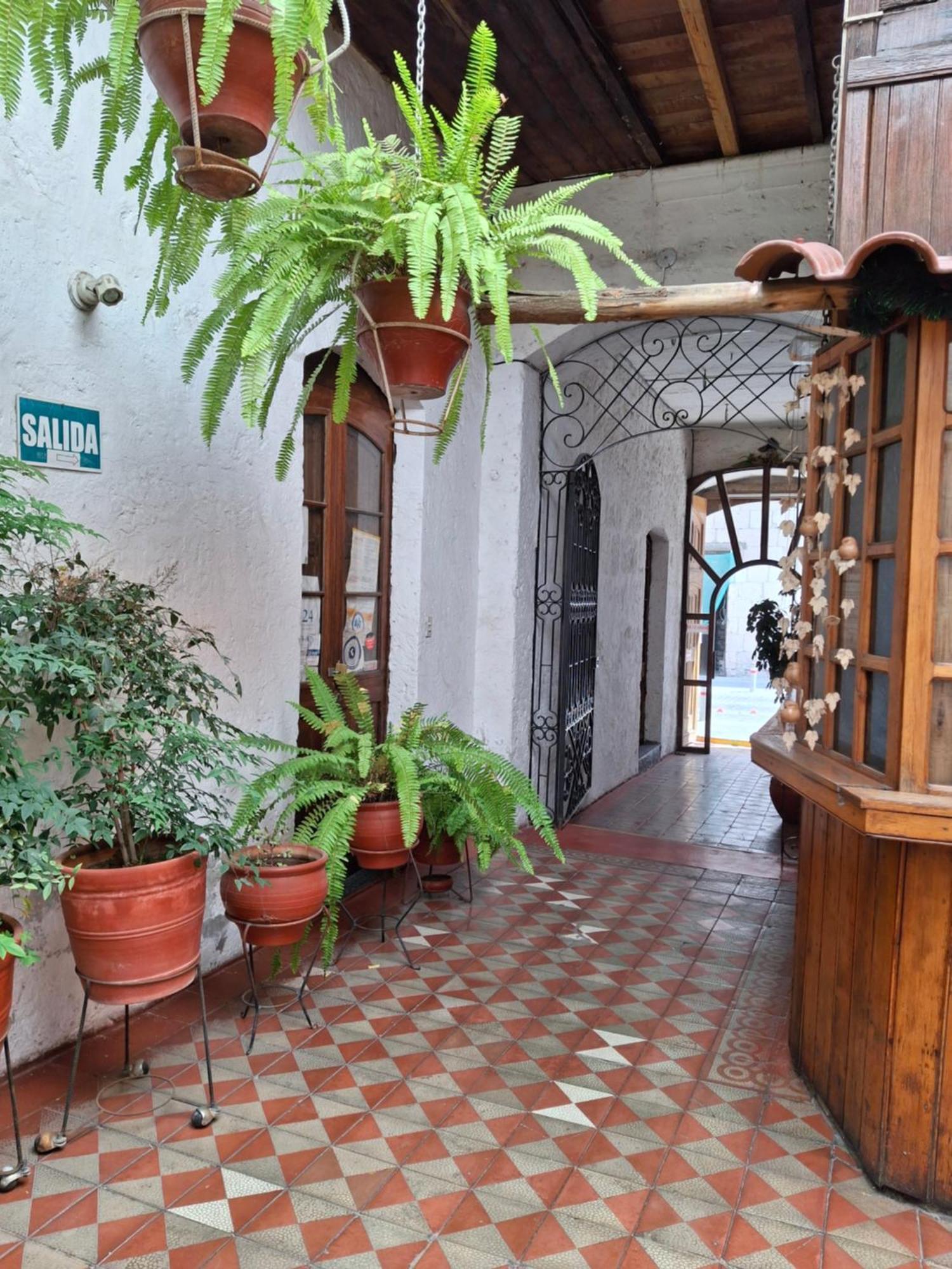 Hostal Lluvia De Oro Αρεκίπα Εξωτερικό φωτογραφία